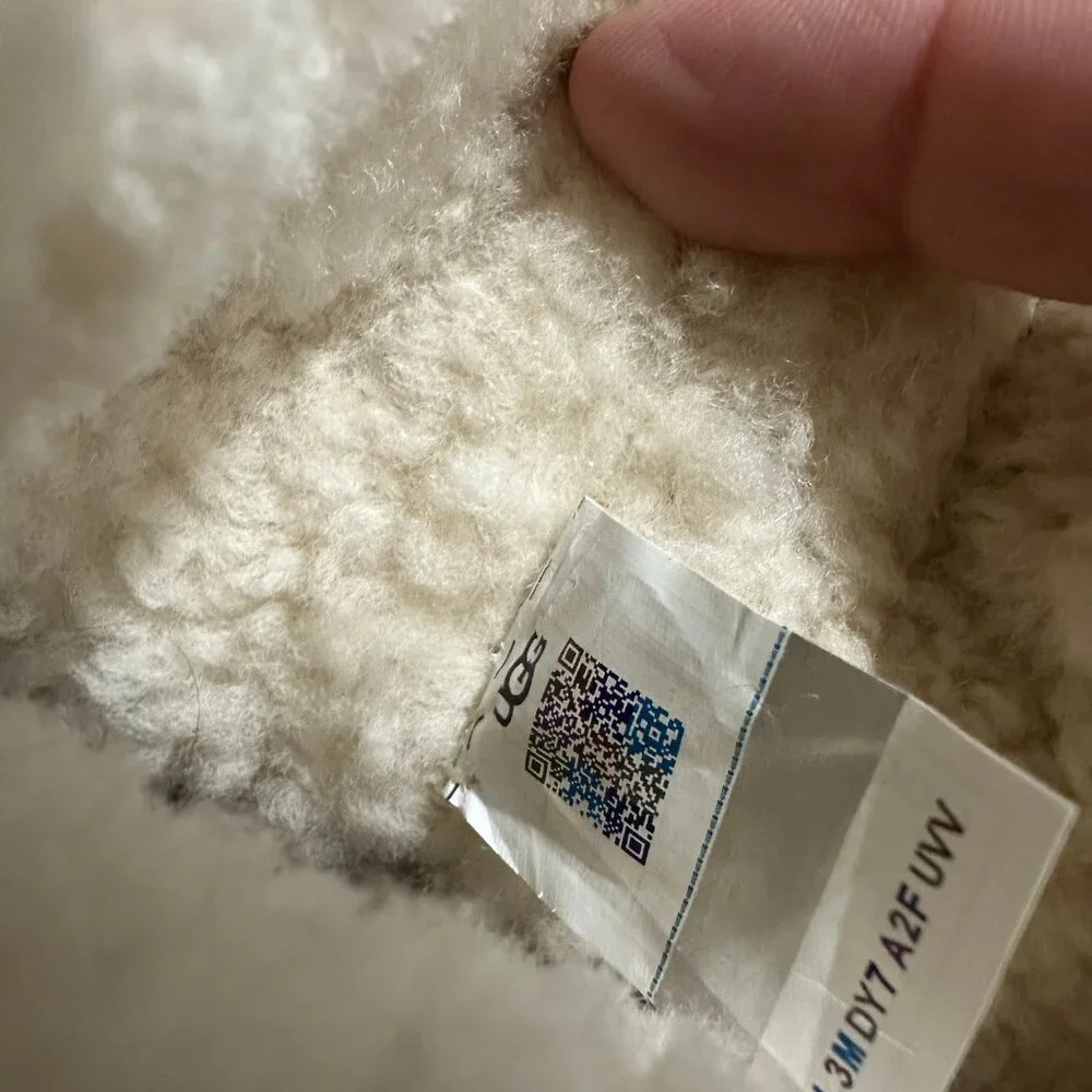 AUTHENTIC UGG Classic Sneaker-Sole Shearling Boots – Chestnut Suede - Picture 3 of 7